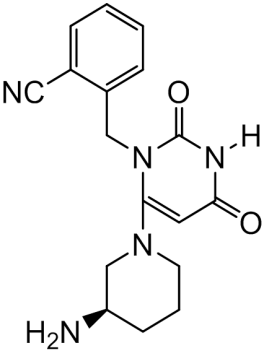 Chemical structure of (R)-2-((6-(3-Aminopiperidin-1-yl)-2,4-dioxo-3,4-dihydropyrimidin-1(2H)-yl)methyl)benzonitrile