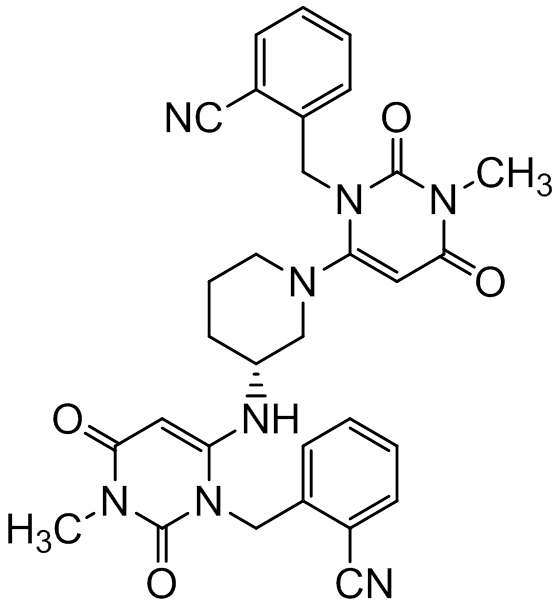 Chemical structure of (R)-2-((6-(3-((3-(2-Cyanobenzyl)-1-methyl-2,6-dioxo-1,2,3,6-tetrahydropyrimidin-4-yl)amino)piperidin-1-yl)-3-methyl-2,4-dioxo-3,4-dihydropyrimidin-1(2H)-yl)methyl)benzonitrile